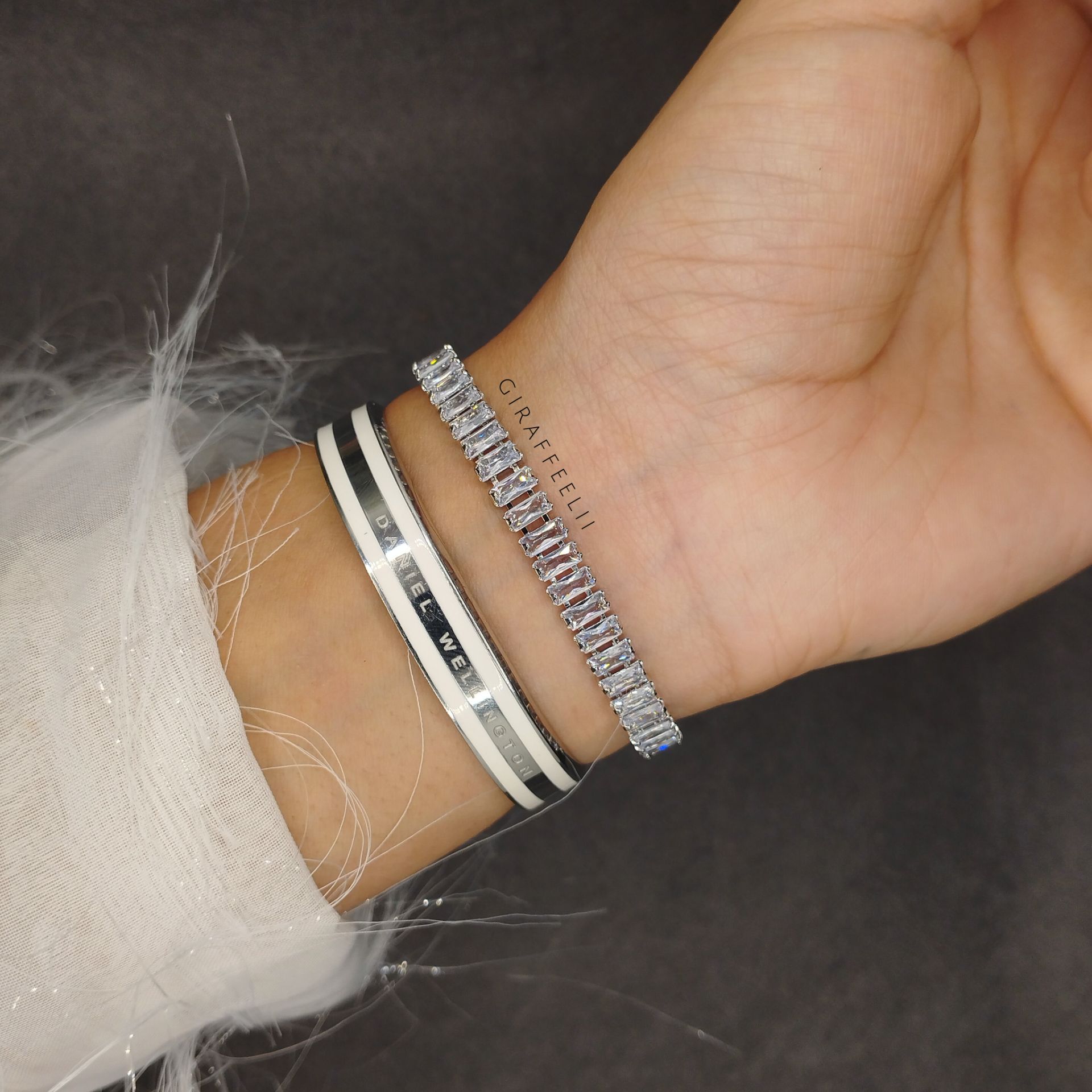 دستبند دخترانه مدل تنیسی نگین دار مخراج