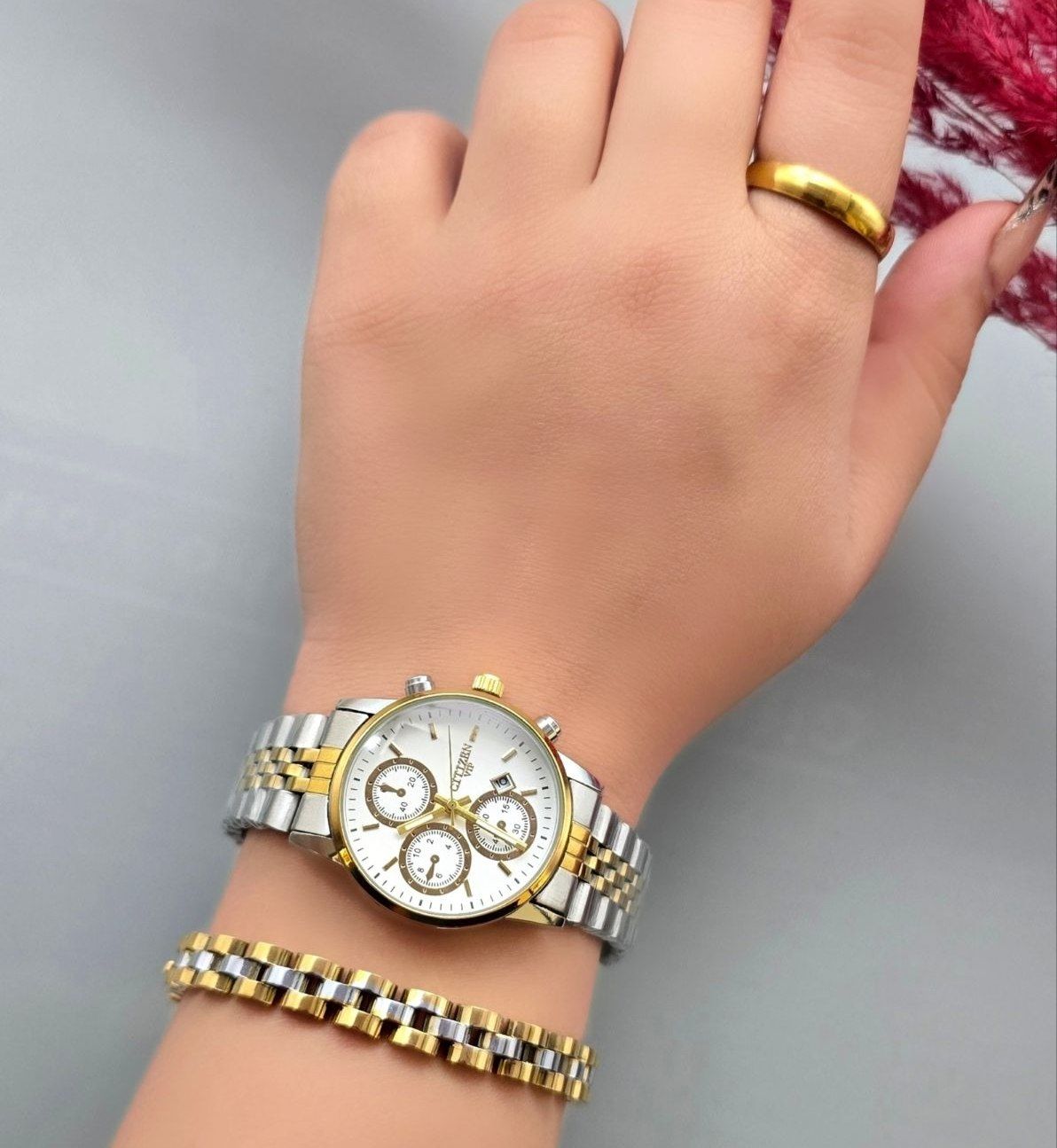 ساعت زنانه سیتیزن به همراه دستبند و حلقه