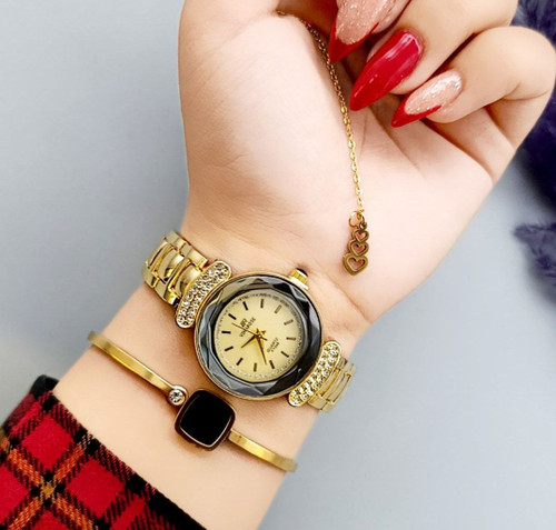 ساعت زنانه وینوروس به همراه دستبند و انگشتر