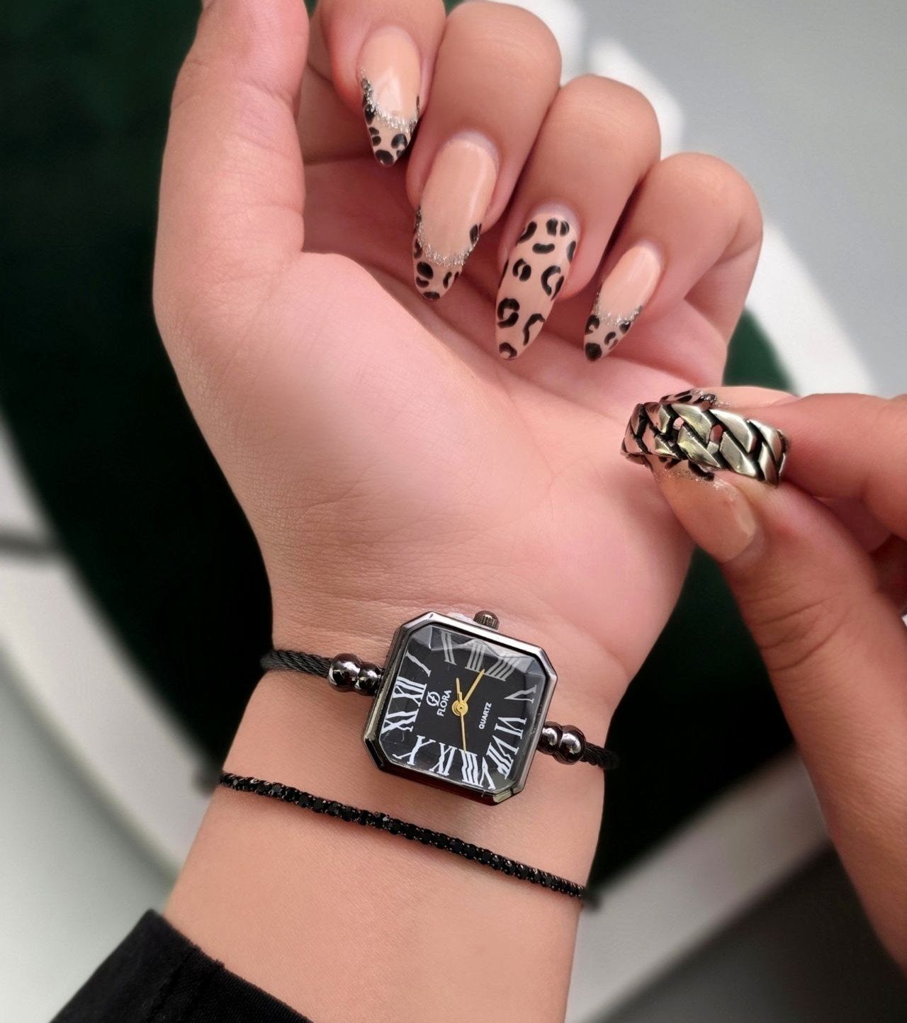 ساعت بنگلی زنانه به همراه دستبند تنیسی و انگشتر