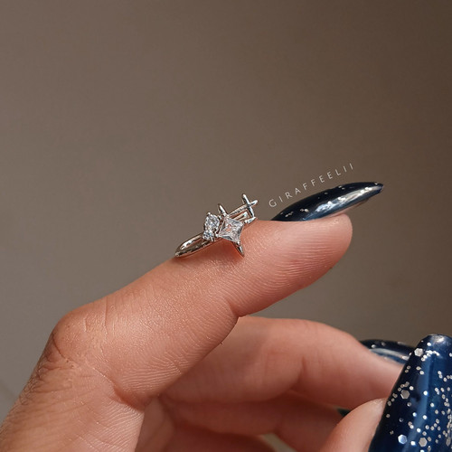 پیرسینگ فیک اسپارکل