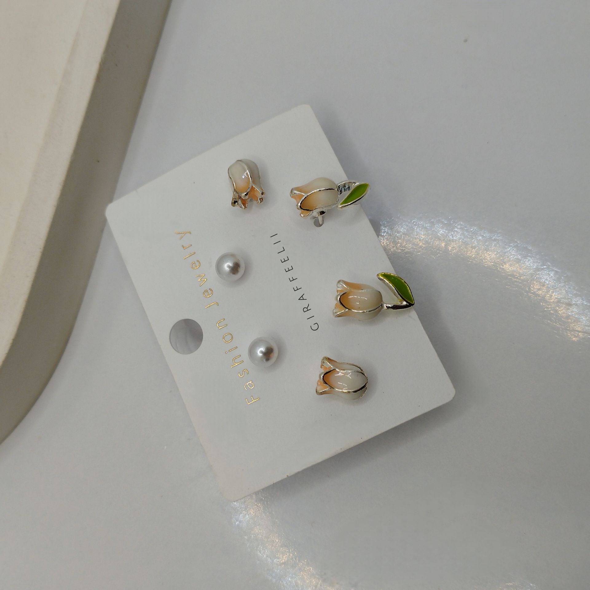 پک گوشواره دخترانه لاله