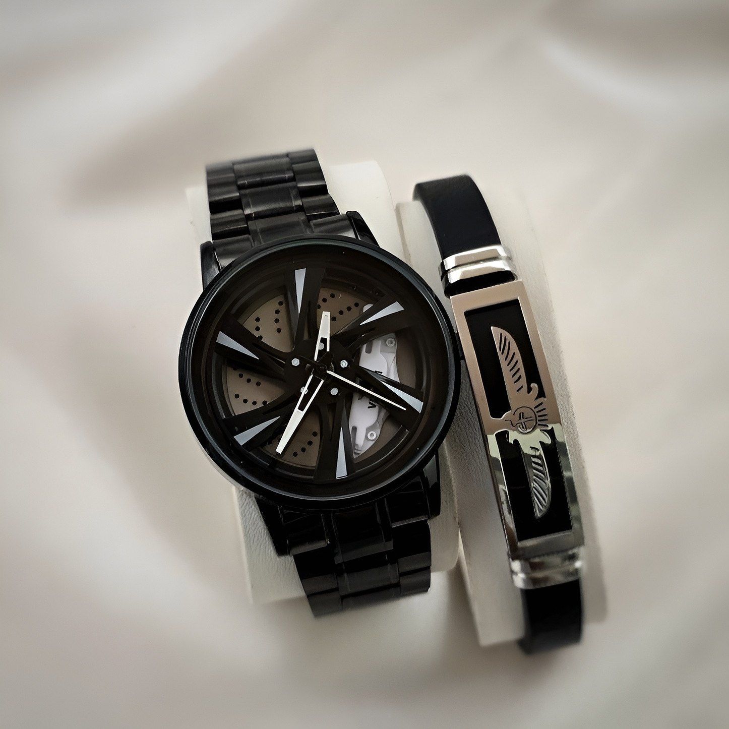 ساعت مردانه چرخشی به همراه دستبند