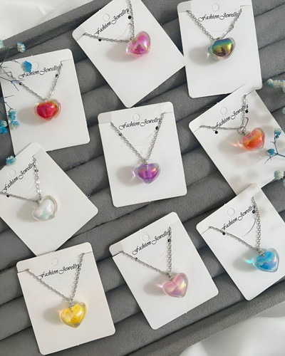 گردنبند دخترانه قلب شیشه ای