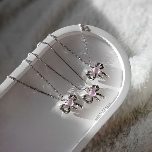 گردنبند دخترانه پاپیون | رنگ ثابت و خوشگل