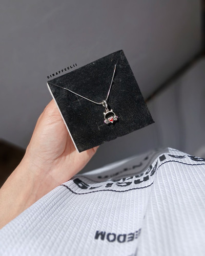 گردنبند چارم هدفون