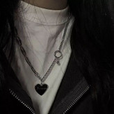 گردنبند قلب مشکی مدل forever ♥️